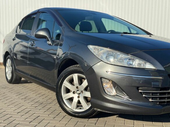 2013 Peugeot 408 I, серый, 725000 рублей - вид 4
