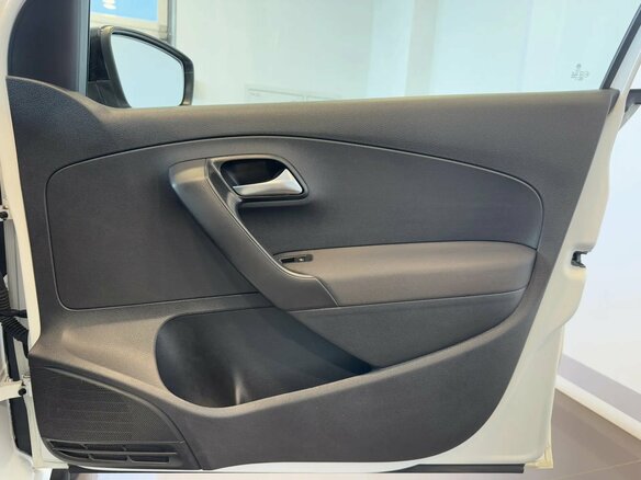 2014 Volkswagen Polo V, белый, 619000 рублей - вид 11