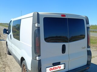 2002 Renault Trafic II, белый, 750000 рублей, вид 2