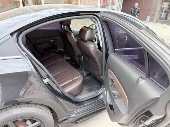 2012 Chevrolet Cruze I Рестайлинг, чёрный, 800000 рублей - вид 12