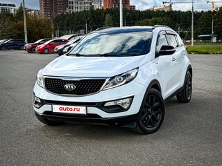2014 Kia Sportage III Рестайлинг, белый, 1690000 рублей, вид 1