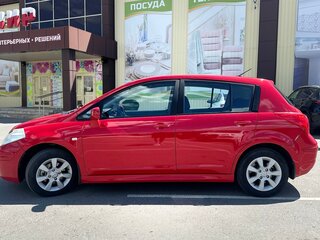 2011 Nissan Tiida I, красный, 680000 рублей, вид 3