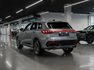 2026 Audi Q5 L III (GU), серый, 6400000 рублей, вид 4