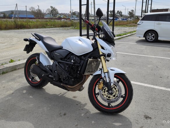 2011 Honda CB 600F Hornet, белый, 490000 рублей - вид 6