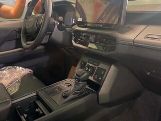 2026 Toyota Hilux IX, серый, 6924836 рублей, вид 3