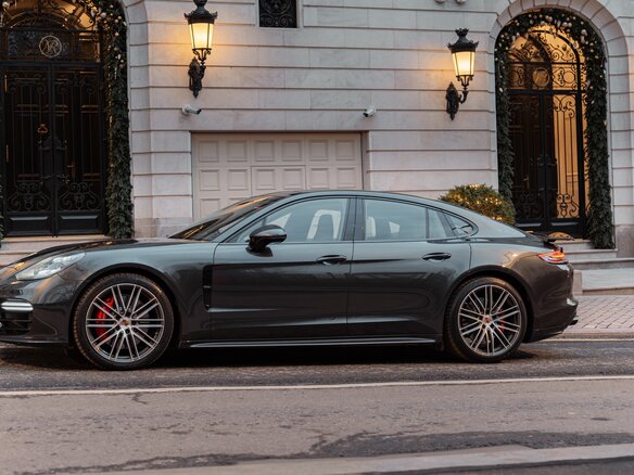 2019 Porsche Panamera GTS II, серый, 10290000 рублей - вид 34