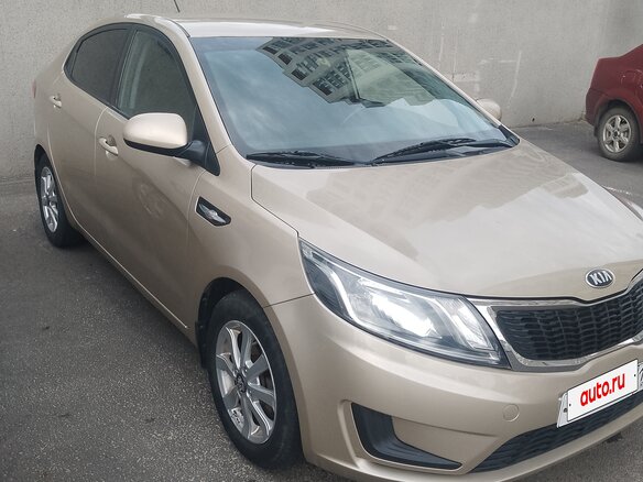 2014 Kia Rio III, бежевый, 850000 рублей