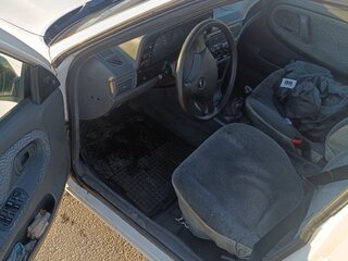 2001 Daewoo Nexia I, белый, 170000 рублей, вид 5
