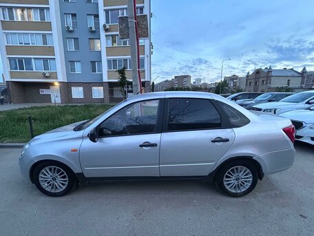 2013 Lada (ВАЗ) Granta I, серебристый, 200000 рублей, вид 3