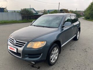 2007 Volkswagen Touareg I Рестайлинг, серый, 700000 рублей, вид 1