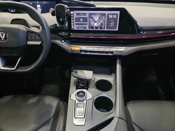 2023 Changan UNI-V I, белый - вид 24