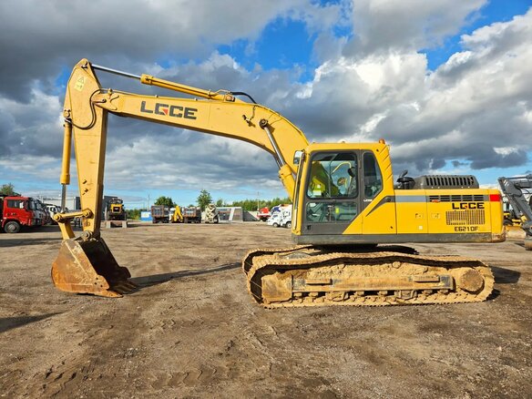 2023 LGCE E6210FLC, жёлтый