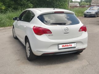 2014 Opel Astra J Рестайлинг, белый, 550000 рублей, вид 3