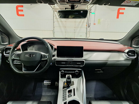 2021 Geely Coolray I, белый, 1570000 рублей - вид 13