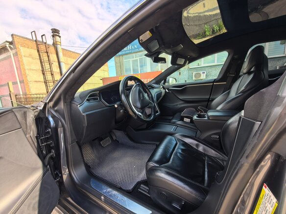 2017 Tesla Model S P90D I Рестайлинг, серый, 2740000 рублей - вид 8
