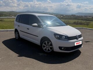 2011 Volkswagen Touran I Рестайлинг 2, белый, 999000 рублей, вид 2