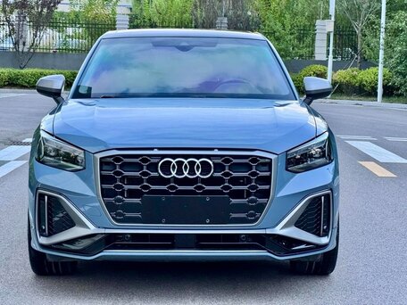 2023 Audi Q2 L 35 TFSI I Рестайлинг, серый, 1951010 рублей, вид 2