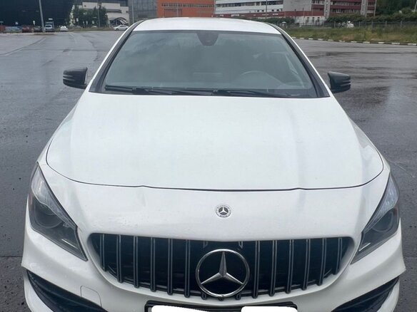 2018 Mercedes-Benz CLA 250 I (C117, X117) Рестайлинг, белый, 2350000 рублей