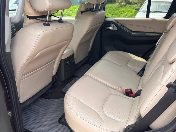 2011 Nissan Pathfinder III Рестайлинг, коричневый, 1850000 рублей - вид 13