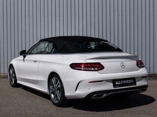 2021 Mercedes-Benz C-Класс 300 IV (W205) Рестайлинг, белый, 4539000 рублей, вид 2