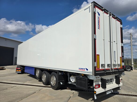 2025 Schmitz Cargobull SKO, белый - вид 5