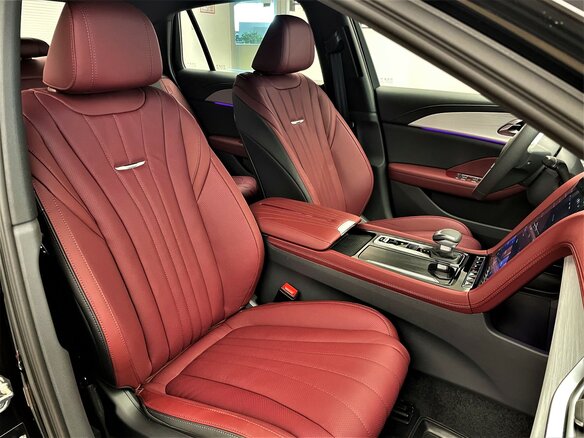2025 Hongqi H5 II, чёрный - вид 12