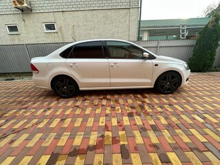 2014 Volkswagen Polo V, белый, 780000 рублей, вид 4