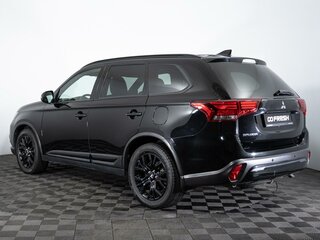 2020 Mitsubishi Outlander III Рестайлинг 3, чёрный, 2345000 рублей, вид 2