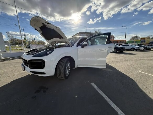 2021 Porsche Cayenne III, белый - вид 6