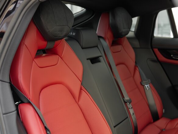 2026 Porsche Panamera 4 III, чёрный, 22000000 рублей - вид 35