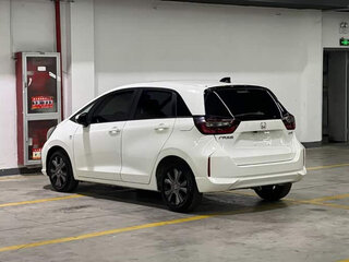 2022 Honda Fit IV, белый, 1100000 рублей, вид 4