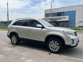2013 Kia Sorento II Рестайлинг, серебристый, 1640000 рублей, вид 3