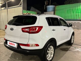2011 Kia Sportage III, белый, 1150000 рублей, вид 3