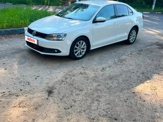 2011 Volkswagen Jetta VI, белый, 690000 рублей, вид 2
