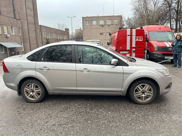 2008 Ford Focus II Рестайлинг, серебристый, 550000 рублей - вид 6