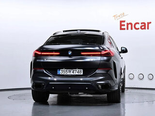 2026 BMW X6 40i III (G06) Рестайлинг, чёрный, 11100000 рублей, вид 4