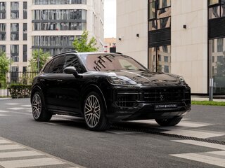 2026 Porsche Cayenne GTS III Рестайлинг, чёрный, 24900000 рублей, вид 3