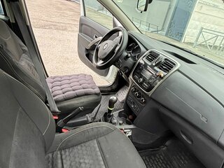 2015 Renault Logan II, белый, 440000 рублей, вид 5