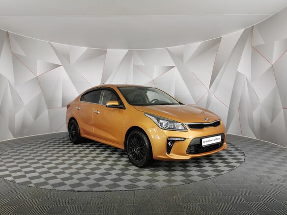 2017 Kia Rio IV, оранжевый, 1355150 рублей - вид 2