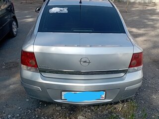 2012 Opel Astra H Рестайлинг, серебристый, 600000 рублей, вид 4