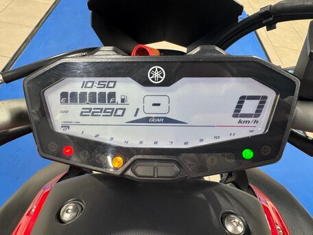 2014 Yamaha MT-07 (FZ-07), красный, 629000 рублей, вид 4