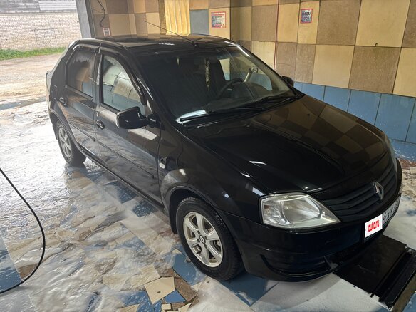 2010 Renault Logan I Рестайлинг, чёрный, 560000 рублей - вид 2