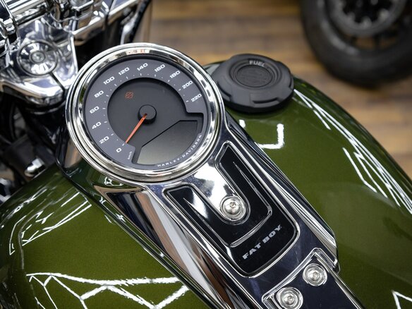 2026 Harley-Davidson Fat Boy, чёрный, 3290000 рублей - вид 14