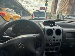 2008 Citroen Berlingo I Рестайлинг, белый, 285000 рублей, вид 4