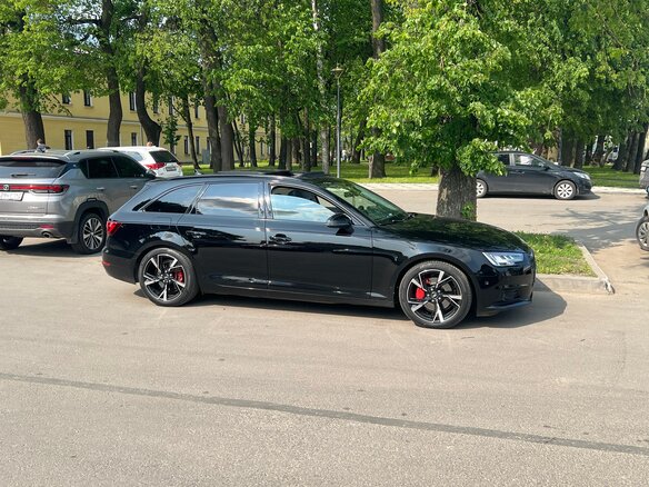 2018 Audi A4 V (B9), чёрный, 2800000 рублей - вид 3