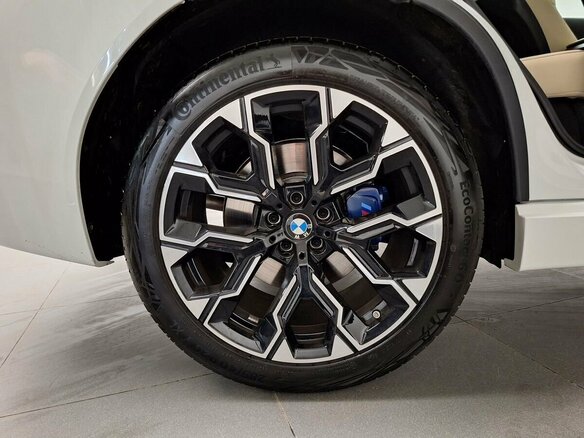 2025 BMW X3 20d xDrive IV (G45/G48), белый - вид 10