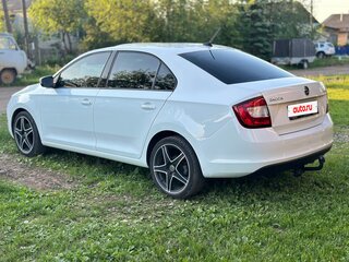 2018 Skoda Rapid I Рестайлинг, белый, 1350000 рублей, вид 4