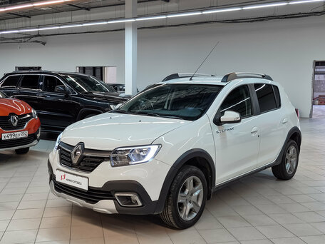 2021 Renault Sandero Stepway II Рестайлинг, белый, 1257000 рублей, вид 1