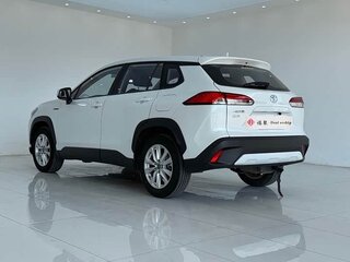 2023 Toyota Corolla Cross I, белый, 1776000 рублей, вид 4