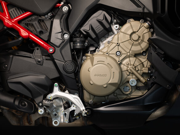 2026 Ducati Multistrada V4, красный, 3690000 рублей - вид 9